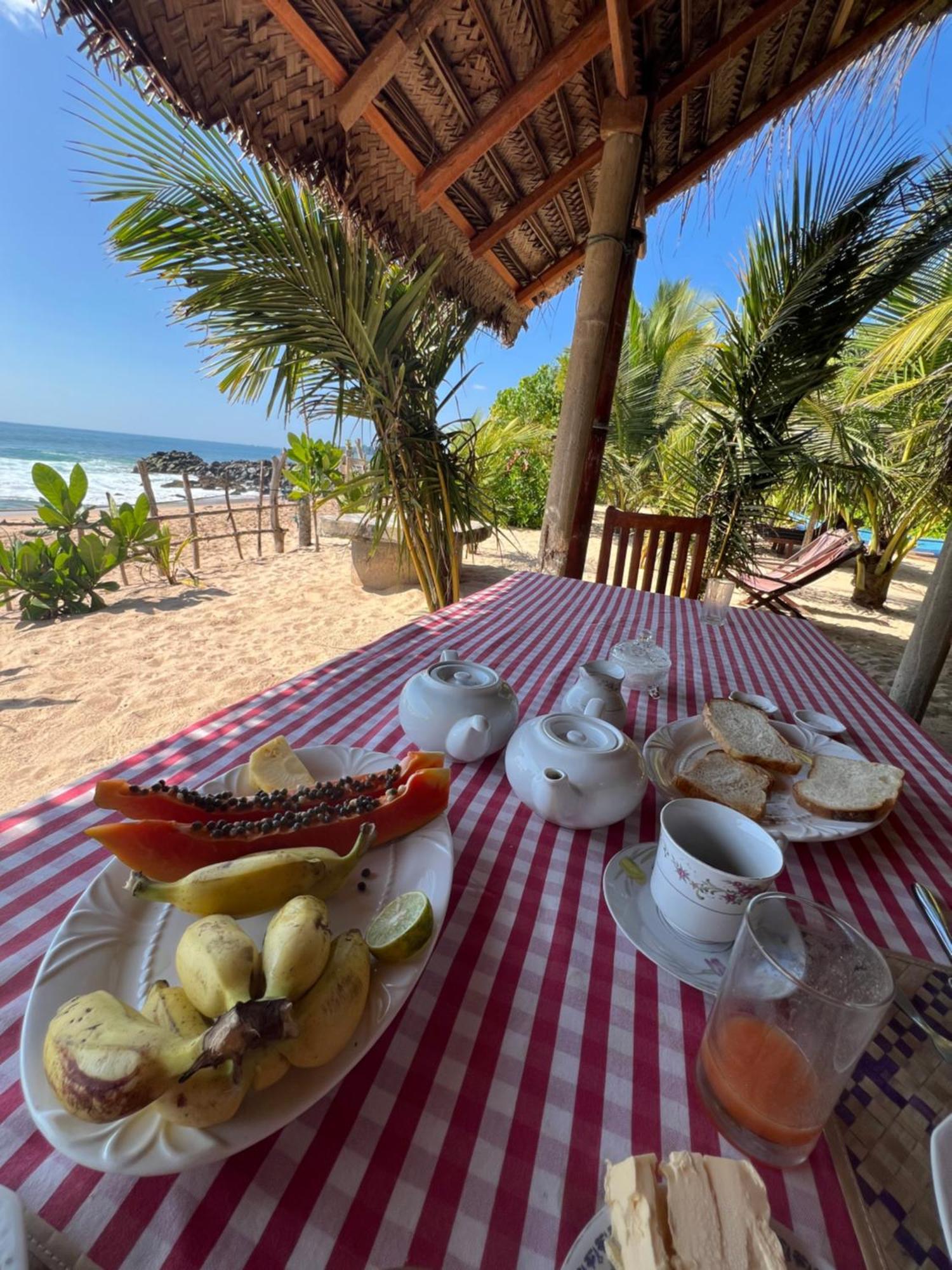 Villasiri And Leon Beach Paradise 탕갈레 외부 사진